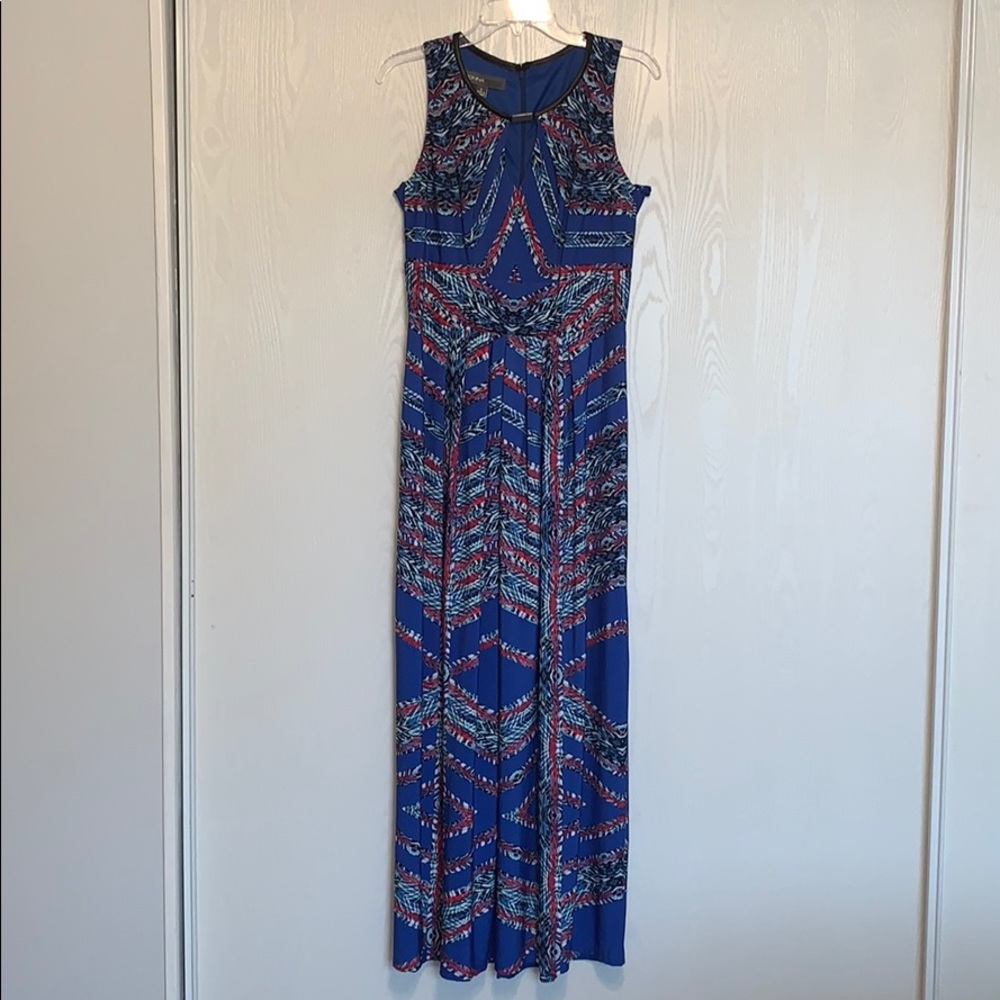 Donna Ricco Keyhole Patterned Maxi Dress - Picture 2 of 7